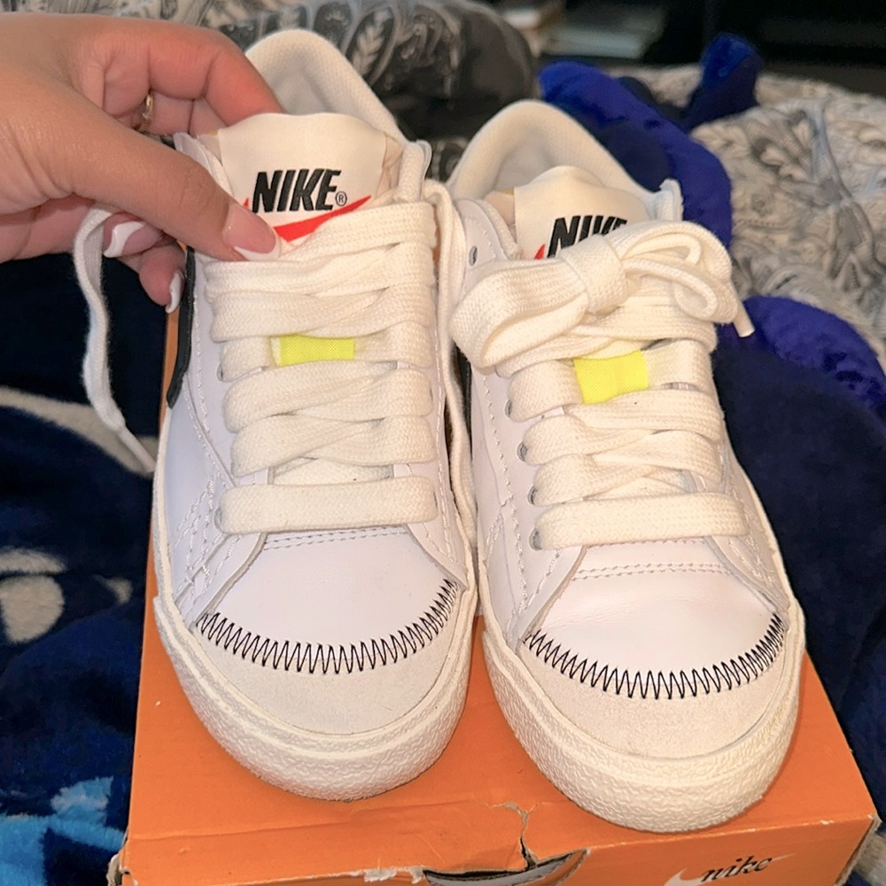 Nike blazer low ‘77 jumbo women’s shoes.